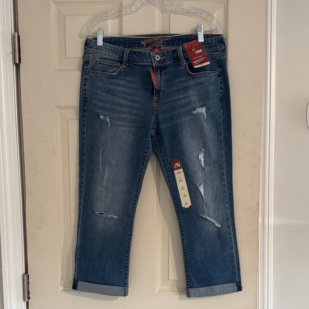 Arizona Women's Cropped Distressed Ankle Jeans - Medium Blue
